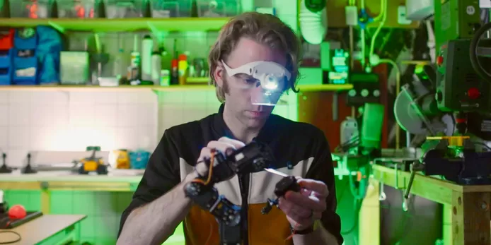Edwin Dertien, docent en onderzoeker aan de UT en robotontwerper.